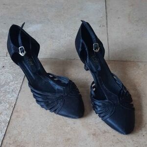 Very Fine Black Satin Suede Soled Pumps